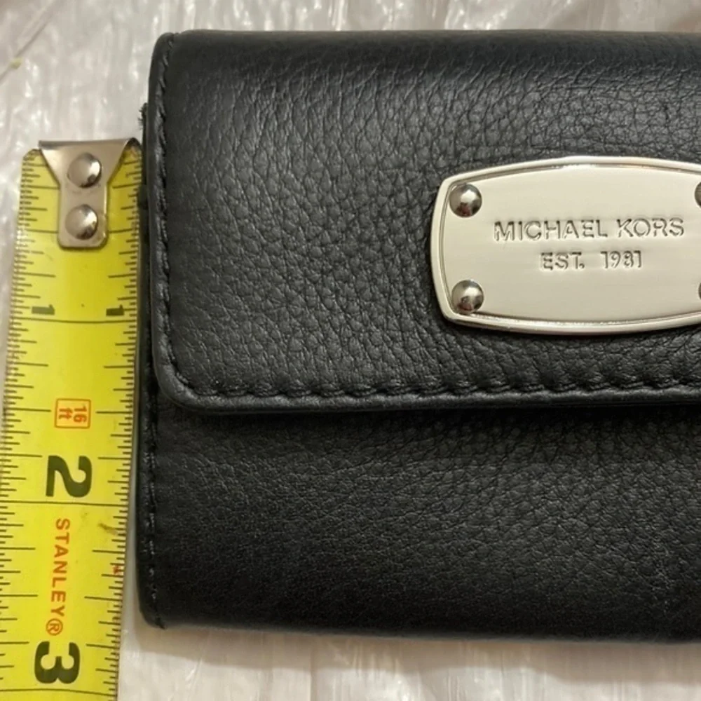 Michael kors black leather mini wallet